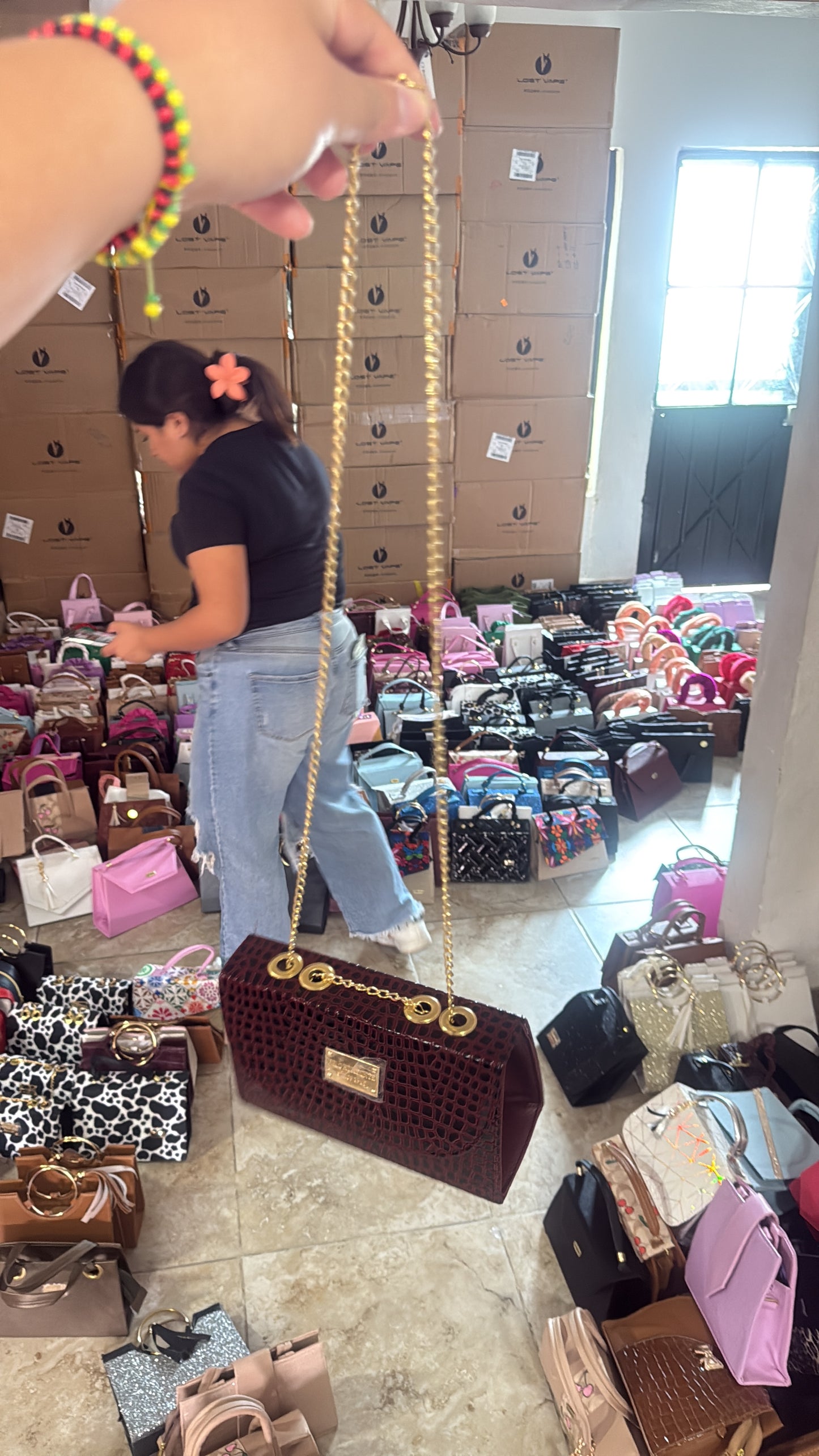 50 bolsas de mujer con correa